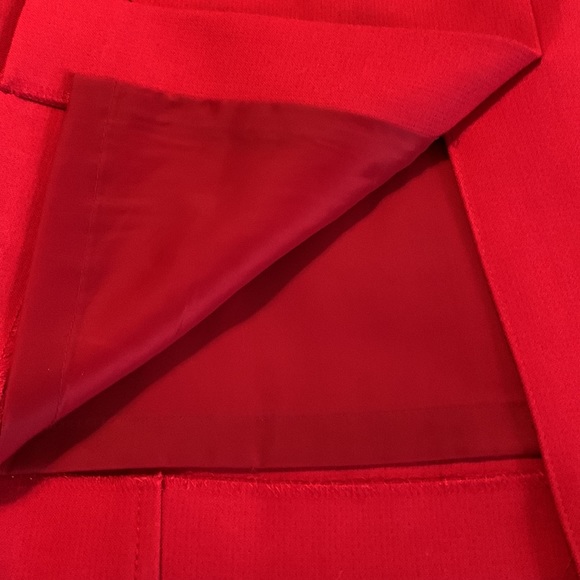 Beautiful like new red wool skirt - Picture 3 of 3